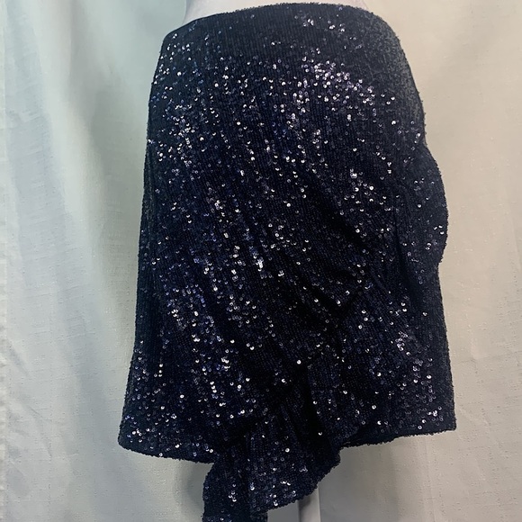 Express Navy Sequined Mini Skirt with Ruffle Detail- NWT - Picture 5 of 15